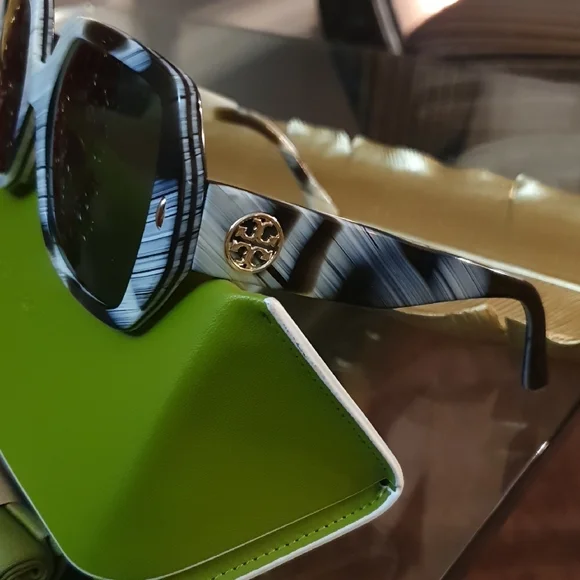 Tory Burch Black and White Women's Sunglasses - Picture 4 of 10